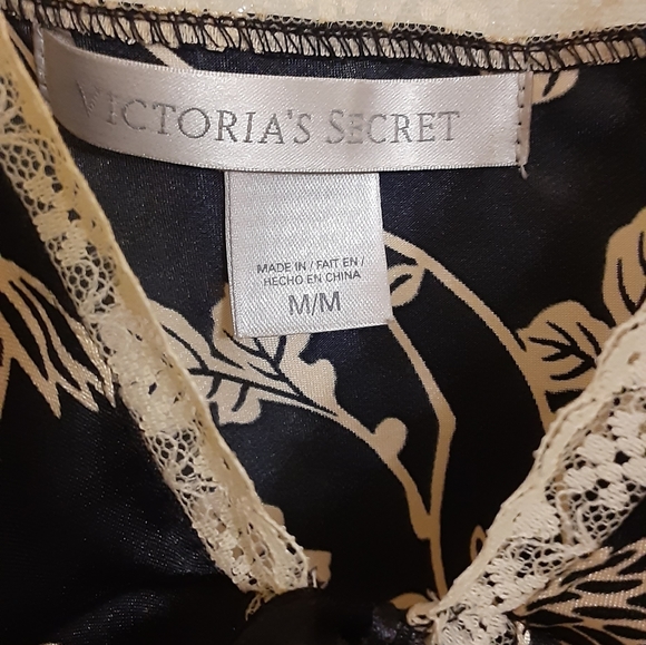 VS tie front nightie - Picture 3 of 11